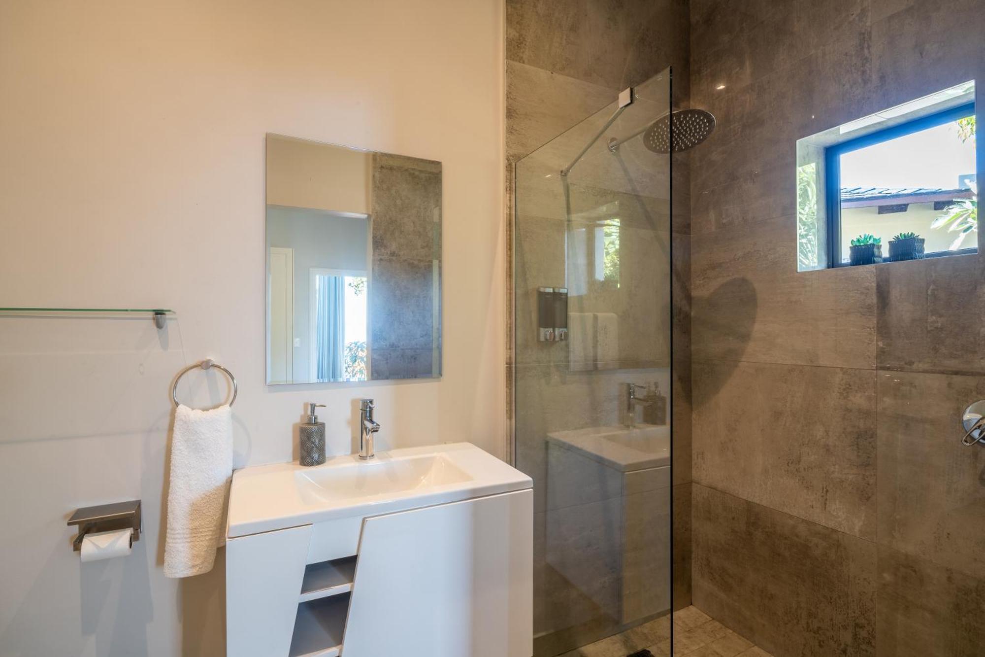 Seashore 2 Bedroom Luxury Unit - Breakwaters Haven Knysna Ngoại thất bức ảnh